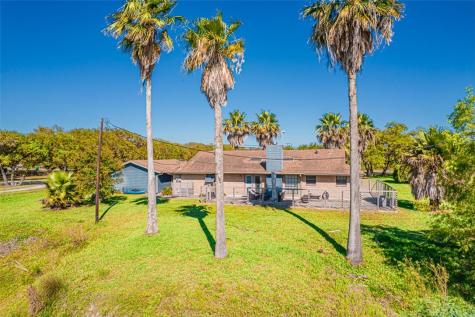 1602 S Avenue A Aransas Pass TX 78336