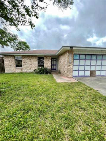 2418 Vialoux Drive Corpus Christi TX 78418