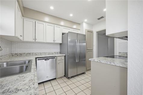 6725 Meadowbreeze Parkway Corpus Christi TX 78414