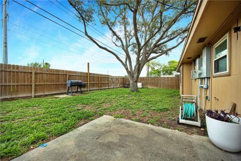 6725 Meadowbreeze Parkway Corpus Christi TX 78414