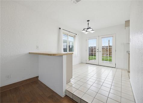 6725 Meadowbreeze Parkway Corpus Christi TX 78414