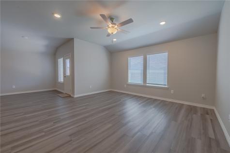 105 Donegal Street Sinton TX 78387