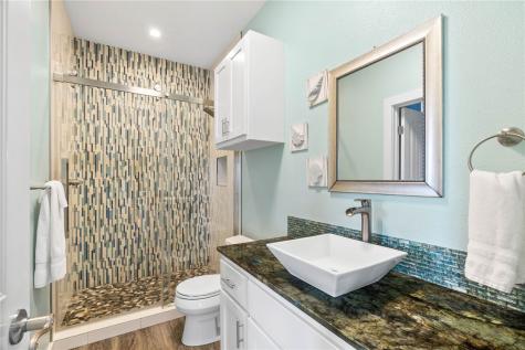 379-380 Royal Oak Rockport TX 78382