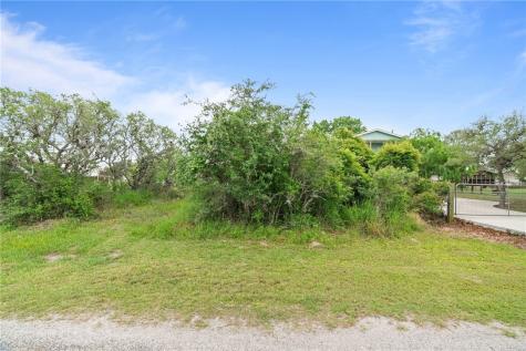 379-380 Royal Oak Rockport TX 78382