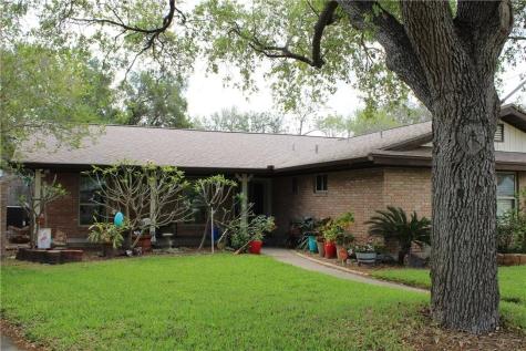 1716 Lawndale Drive Kingsville TX 78363