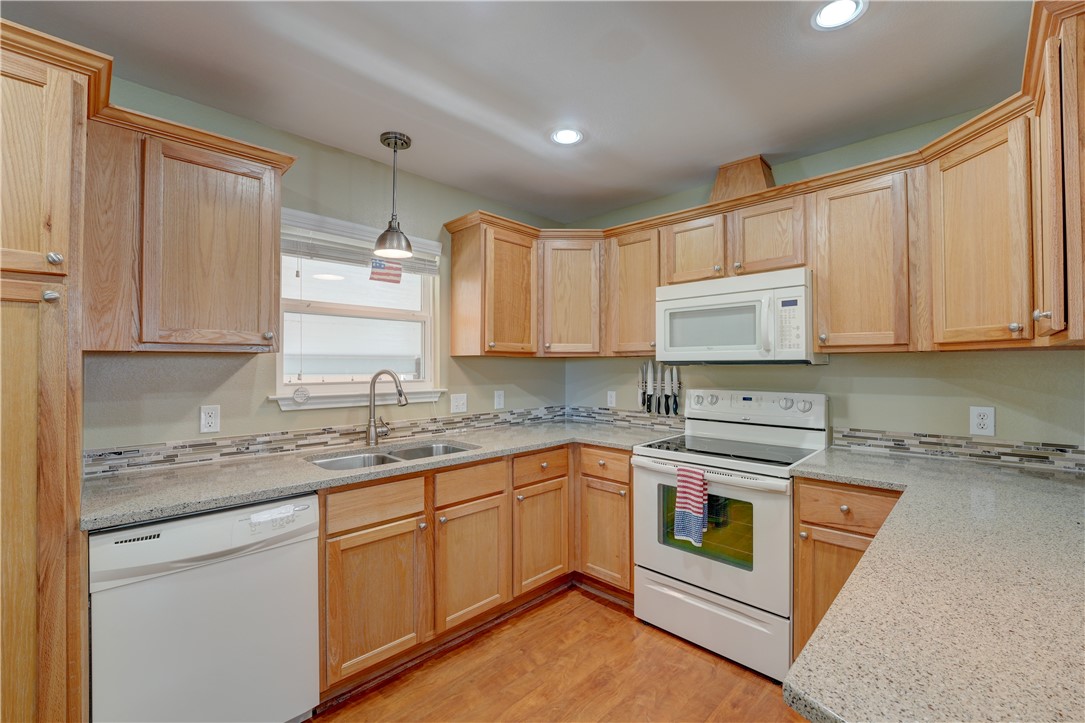 1023 S Fuqua Street Rockport TX 78382