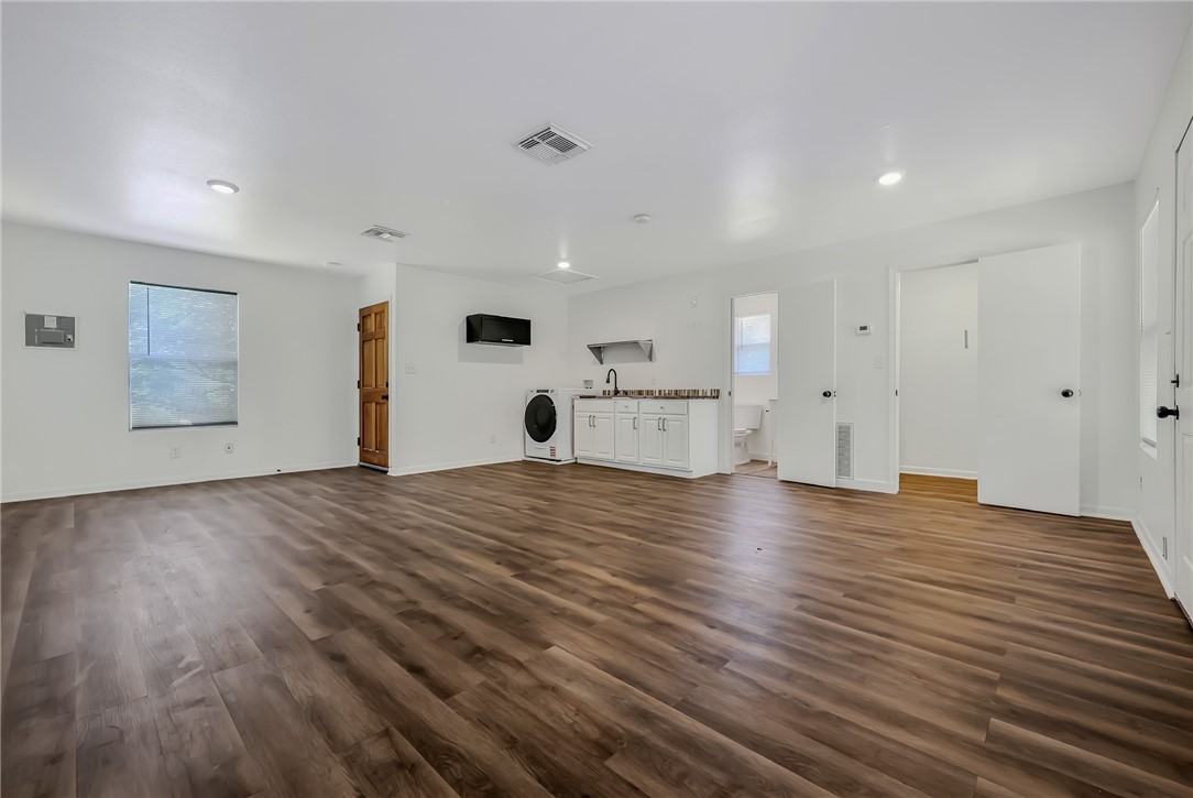 1041 Whitaker Drive Corpus Christi TX 78412