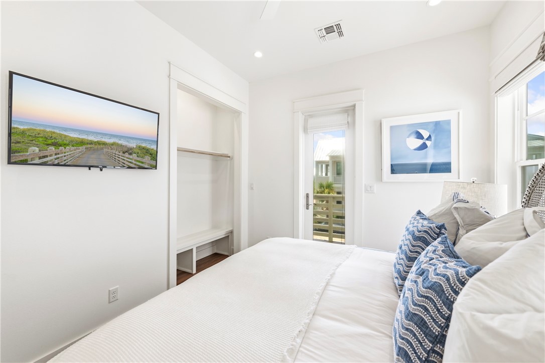 580 S Shore Drive Port Aransas TX 78373