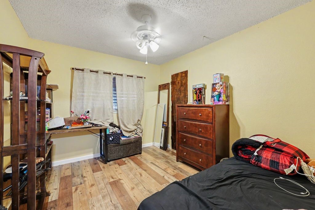 2721 Allencrest Drive Corpus Christi TX 78415