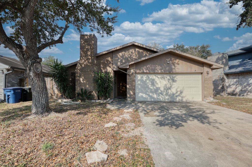 2721 Allencrest Drive Corpus Christi TX 78415