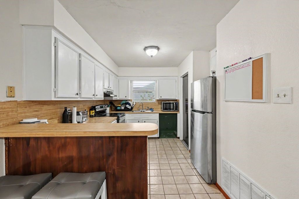 2721 Allencrest Drive Corpus Christi TX 78415