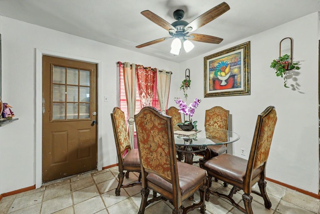 2721 Allencrest Drive Corpus Christi TX 78415