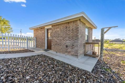 1414 Cr 3651 Sandia TX 78383