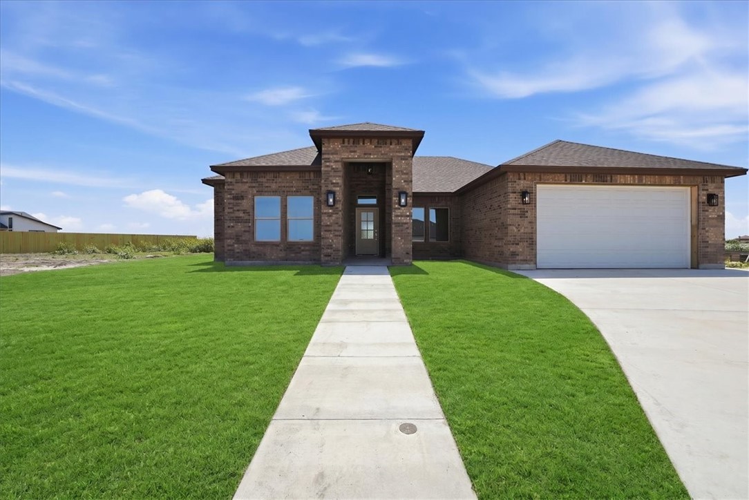 1525 Daenerys Corpus Christi TX 78415