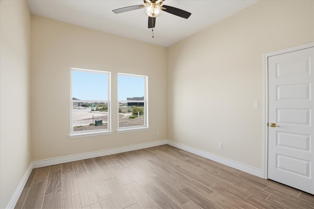 1525 Daenerys Corpus Christi TX 78415