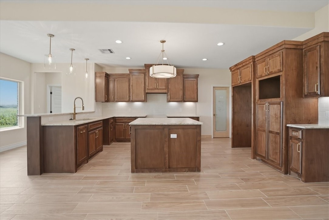 1525 Daenerys Corpus Christi TX 78415