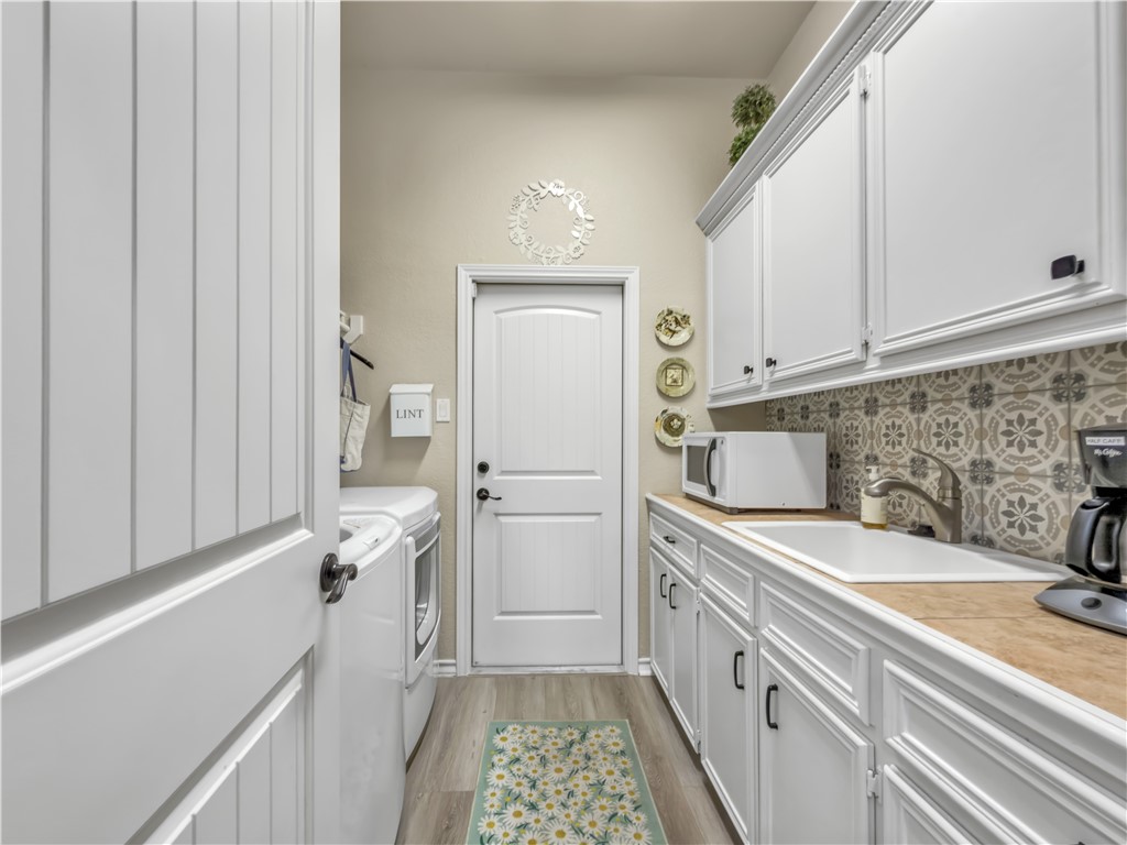 1821 Amos Court Corpus Christi TX 78418