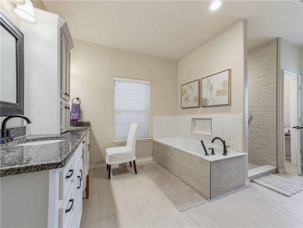 1821 Amos Court Corpus Christi TX 78418