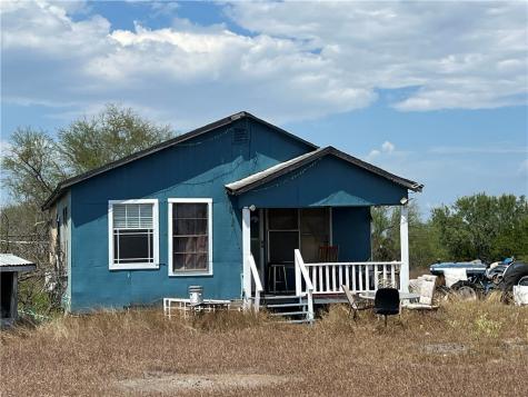 165 County Road 3061 Orange Grove TX 78372