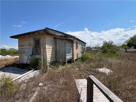 165 County Road 3061 Orange Grove TX 78372