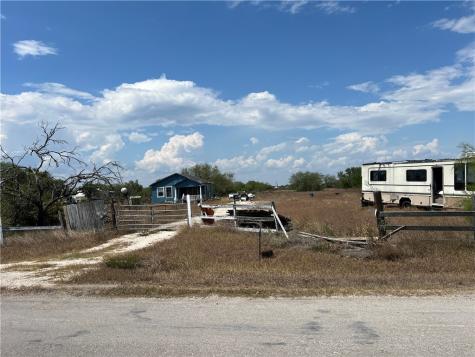 165 County Road 3061 Orange Grove TX 78372