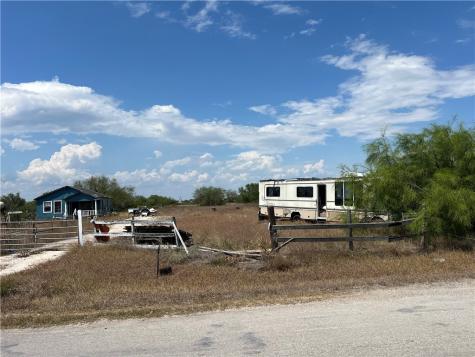 165 County Road 3061 Orange Grove TX 78372