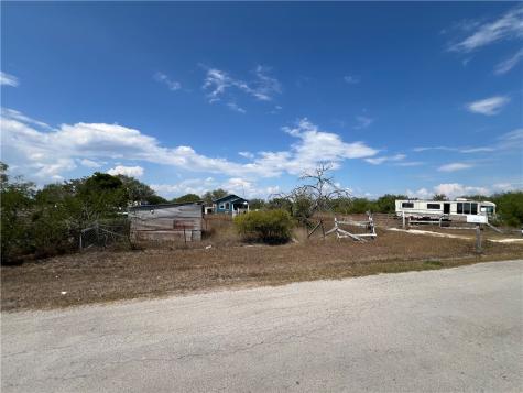 165 County Road 3061 Orange Grove TX 78372
