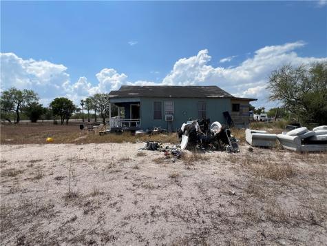 165 County Road 3061 Orange Grove TX 78372