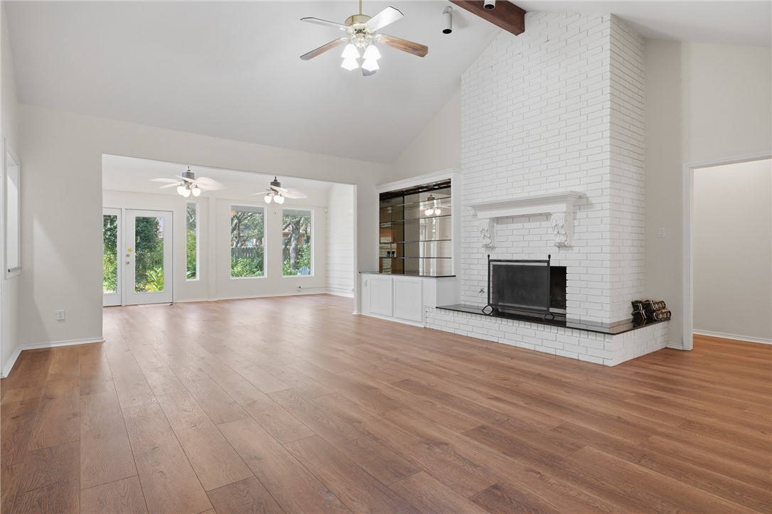 101 Peachtree Drive Rockport TX 78382