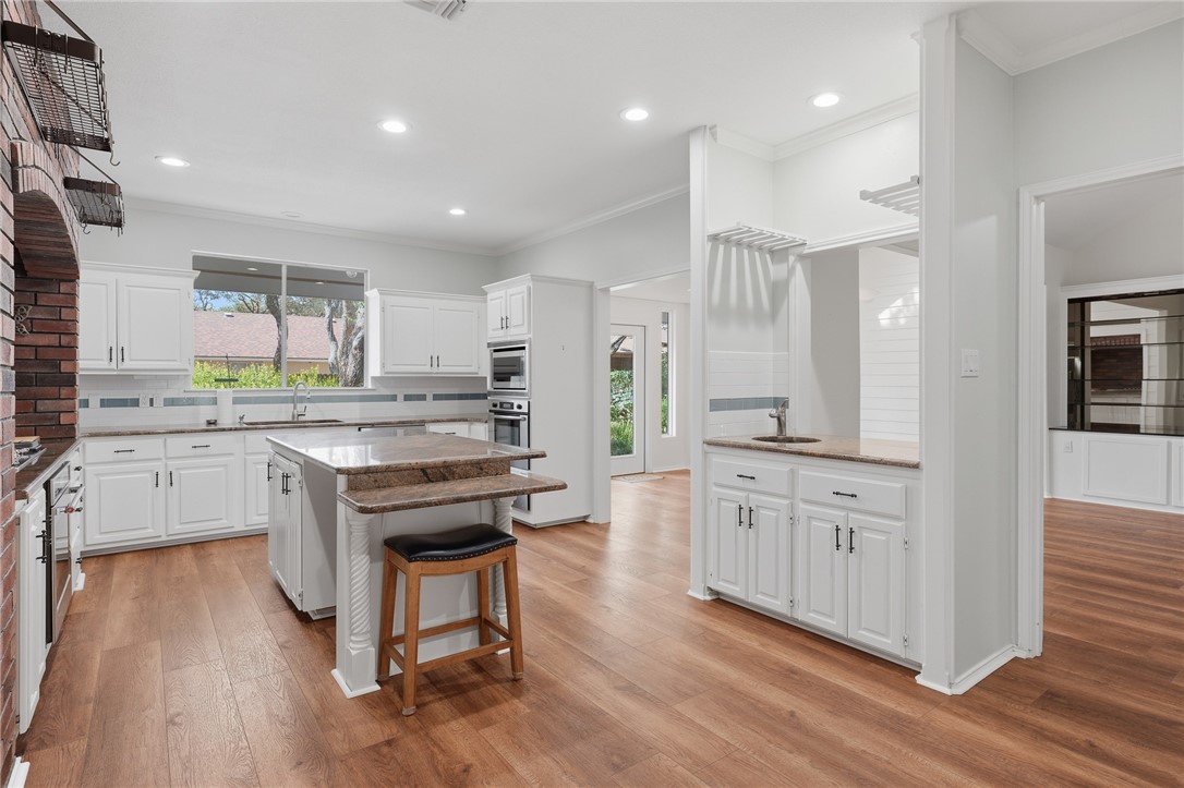 101 Peachtree Drive Rockport TX 78382