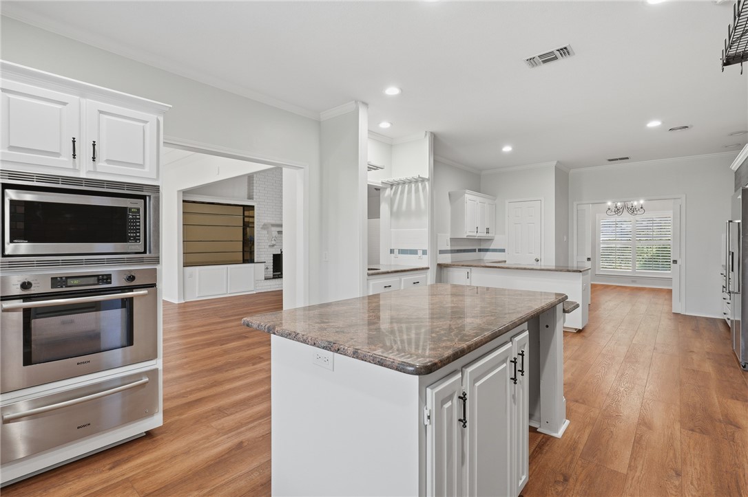 101 Peachtree Drive Rockport TX 78382