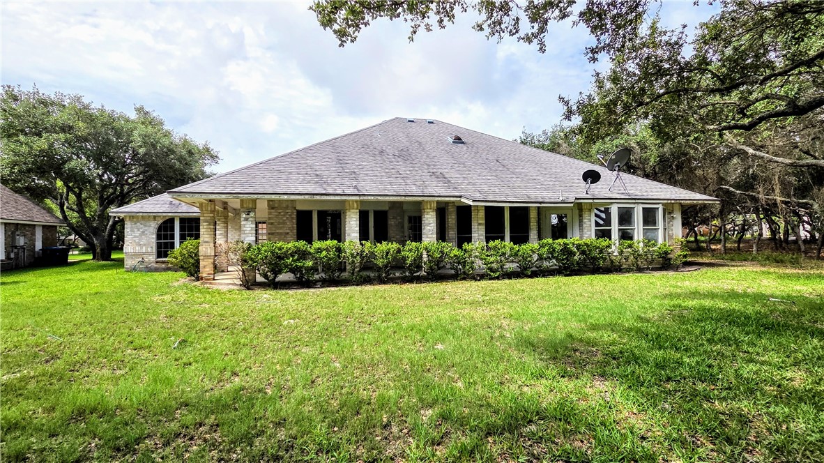 409 Champions Drive Rockport TX 78382