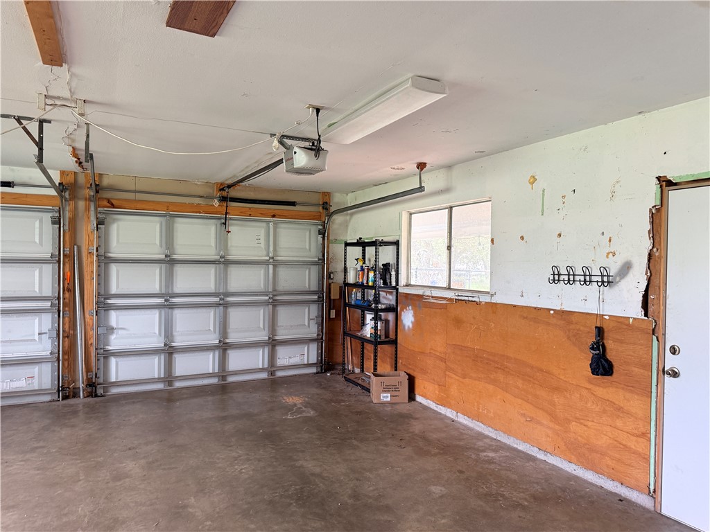 303 W 3rd Street Rockport TX 78382