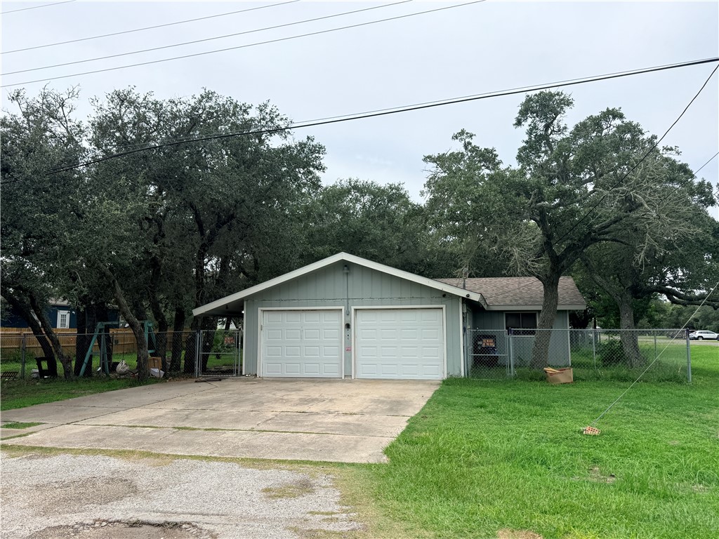 303 W 3rd Street Rockport TX 78382