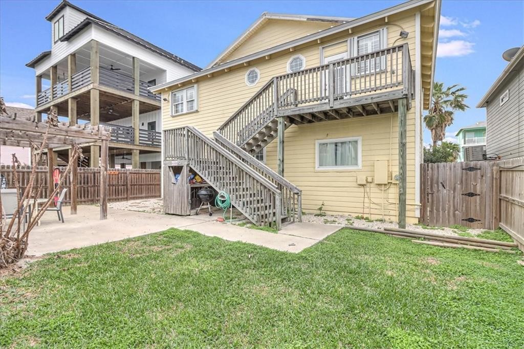 912 S 11th Street Port Aransas TX 78373