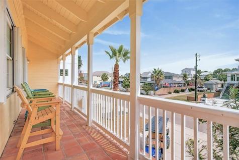 912 S 11th Street Port Aransas TX 78373