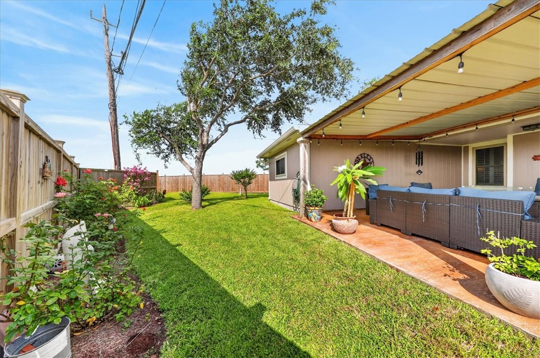 6034 Blue Water Drive Corpus Christi TX 78415