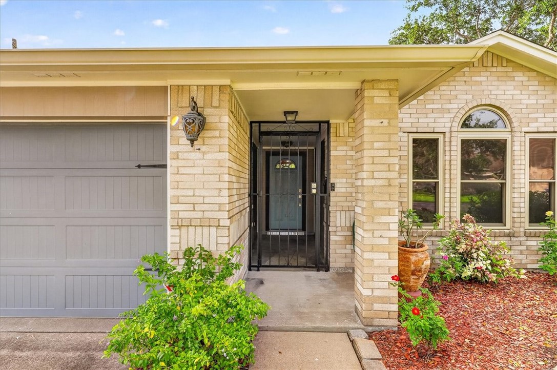 6034 Blue Water Drive Corpus Christi TX 78415