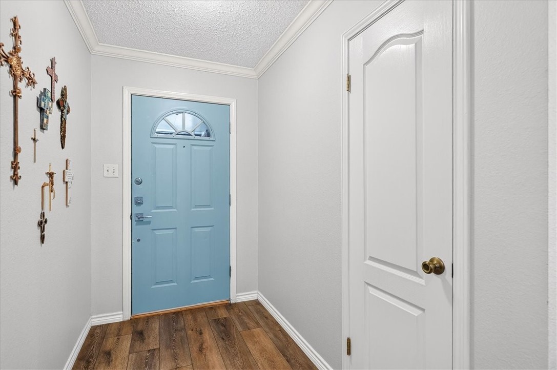 6034 Blue Water Drive Corpus Christi TX 78415