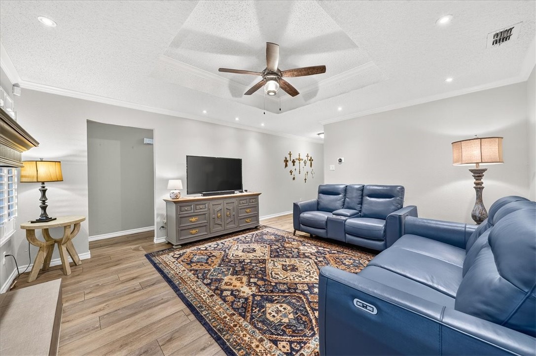 6034 Blue Water Drive Corpus Christi TX 78415