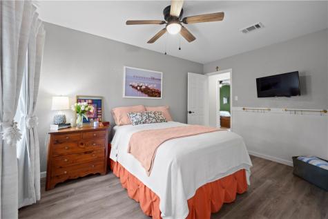 1202 S Paisano Street Rockport TX 78382