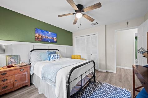 1202 S Paisano Street Rockport TX 78382