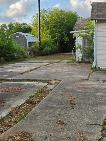 1210 Lolita Street Corpus Christi TX 78416