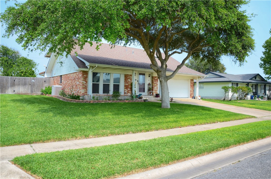 114 Fulton Place Portland TX 78374
