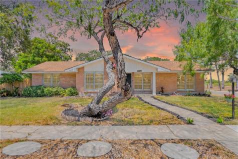 402 Pennington Drive Corpus Christi TX 78412