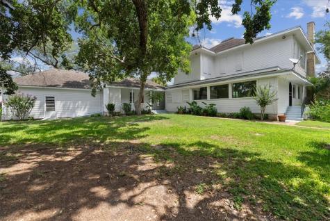 1309 N Adams Street Beeville TX 78102