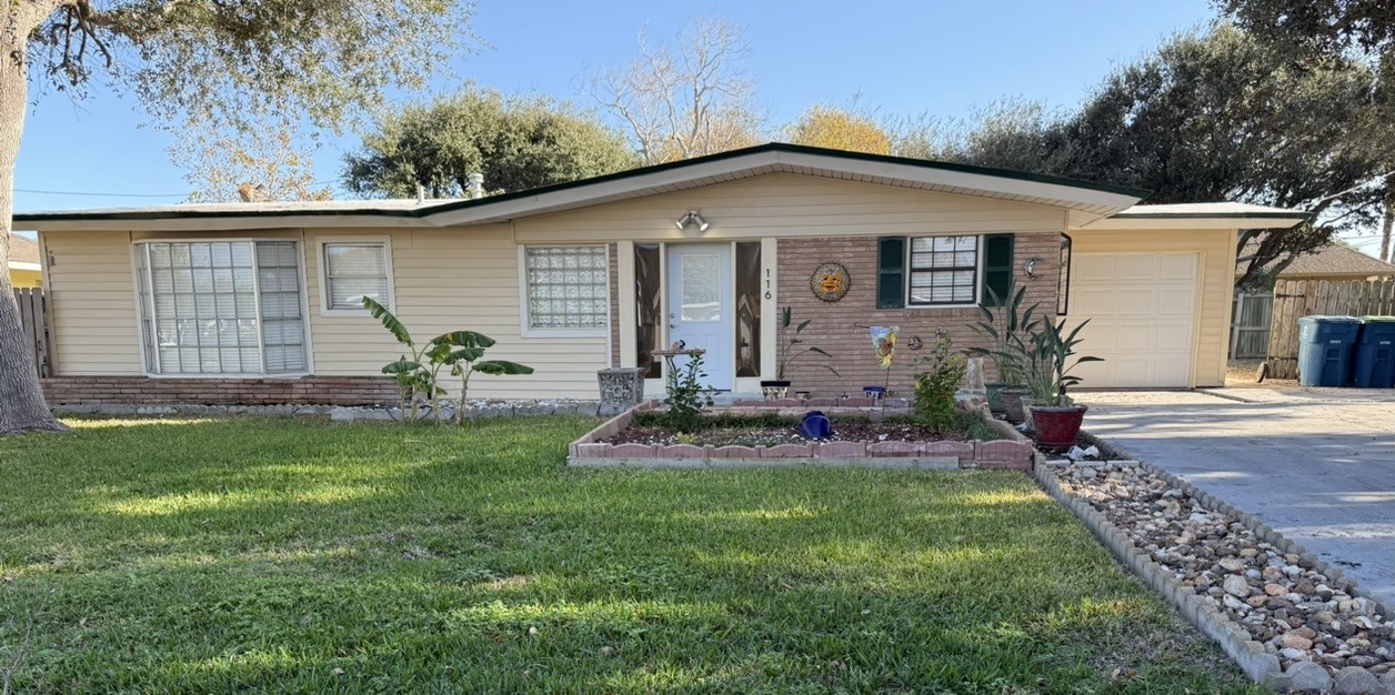 116 Magnolia Place Portland TX 78374