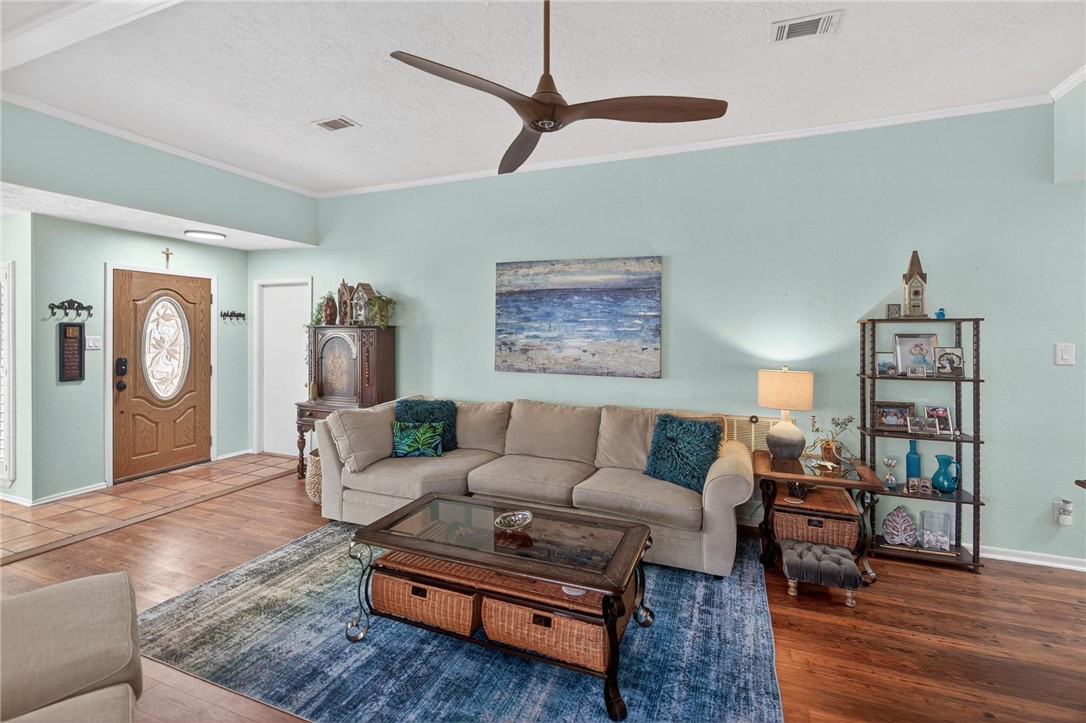 13918 Eaglesnest Bay Drive Corpus Christi TX 78418
