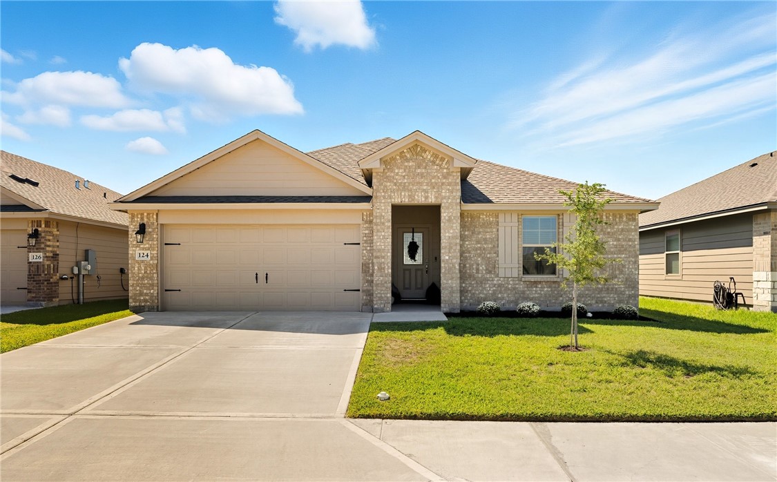 124 Donegal Street Sinton TX 78387