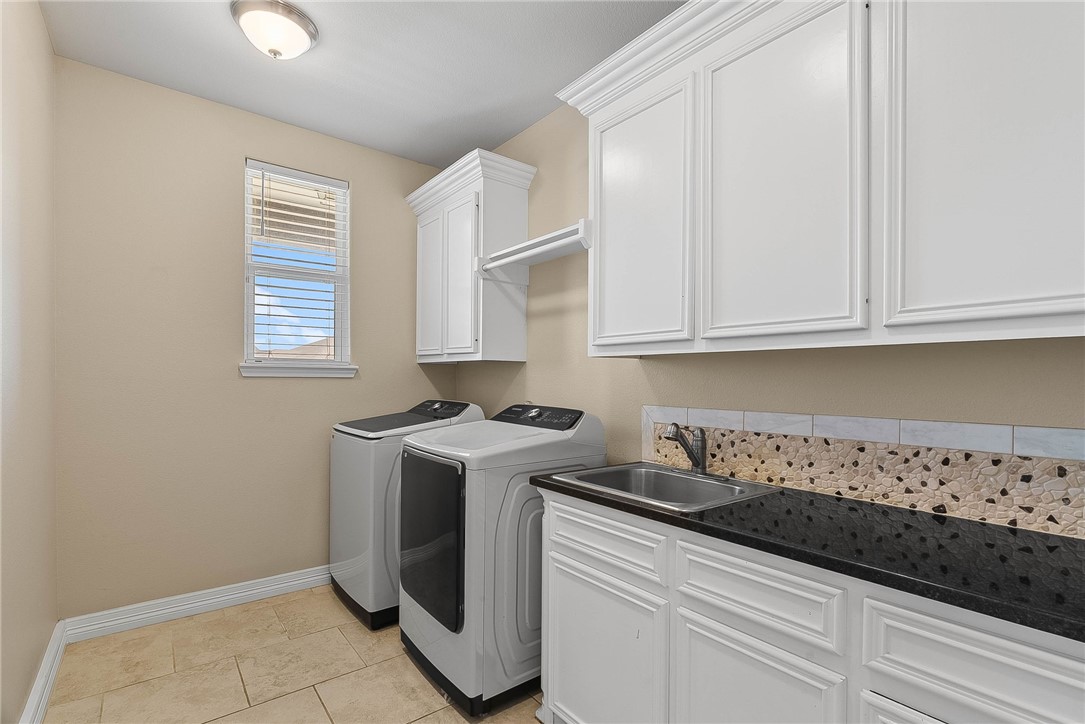 1717 Sea Oak Drive Corpus Christi TX 78418